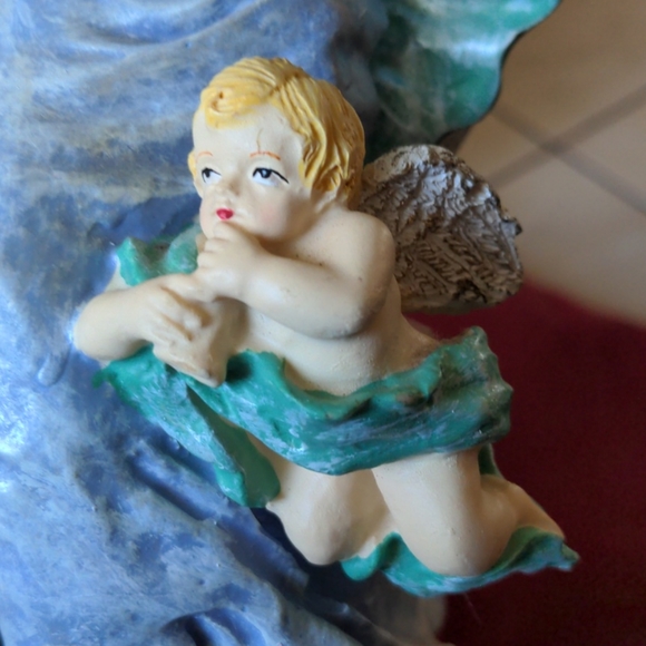 Statue - Picture 2 of 4